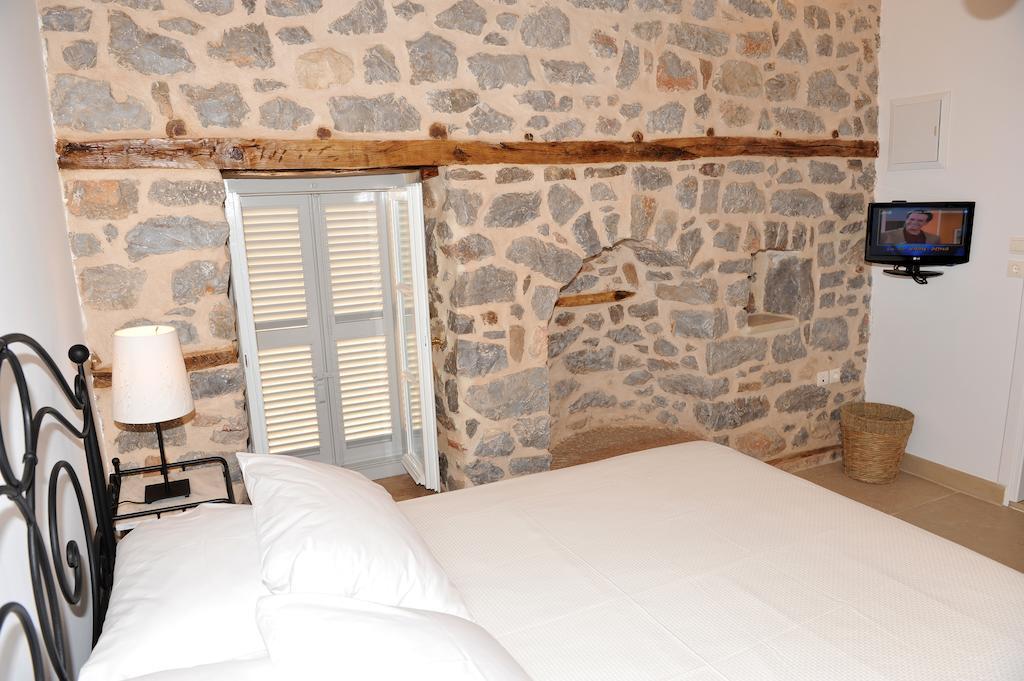 Guesthouse Alexandra Hydra  Exterior foto