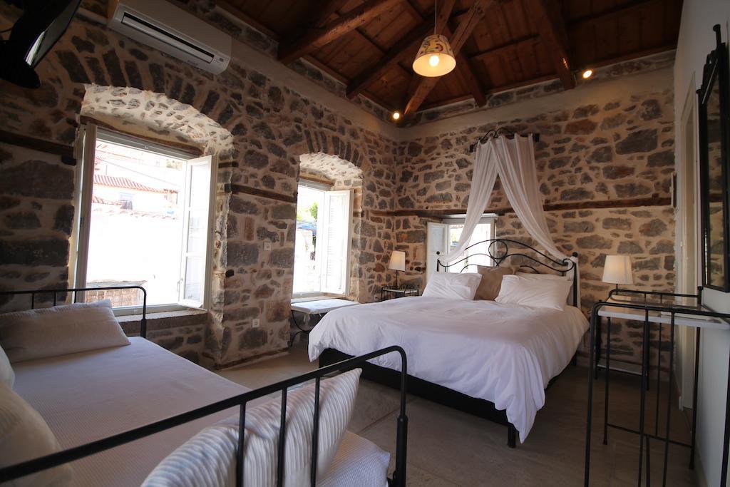 Guesthouse Alexandra Hydra  Exterior foto