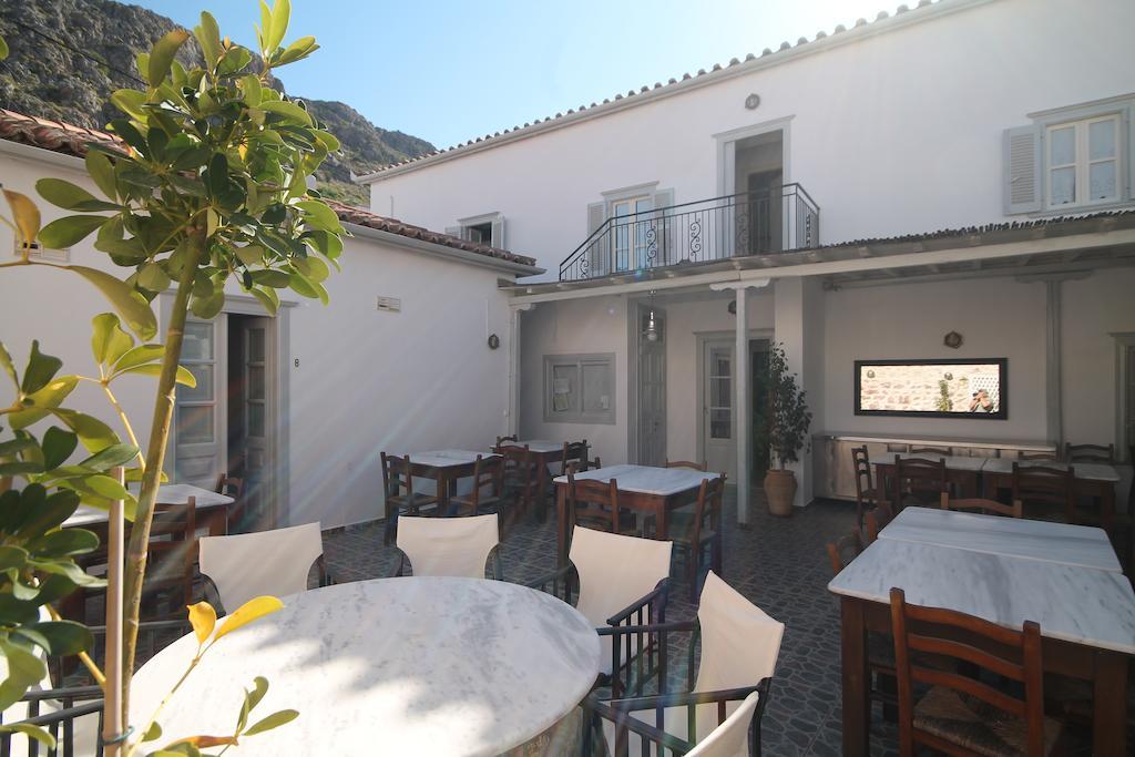 Guesthouse Alexandra Hydra  Exterior foto